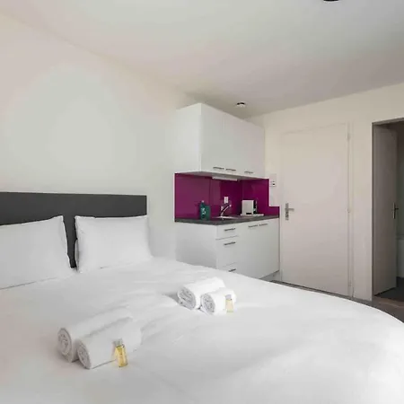 Urban Oasis With Queen Bed And View Be-29 דירה *